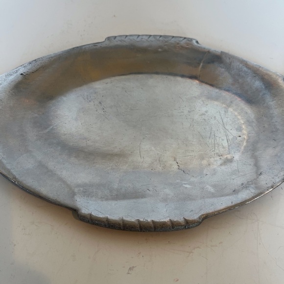 York Metalware Fish Platter by York Metalcrafters.  Made in USA - Picture 3 of 12